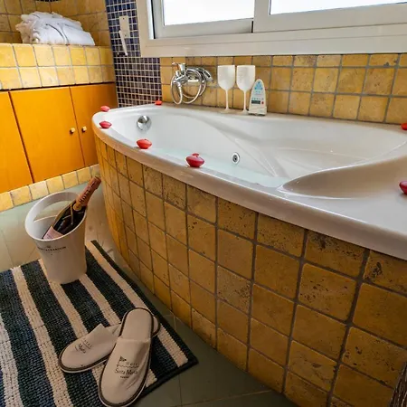 Lux Gallery, Ideal Familias O Grupos Con Piscina & Aircon Willa